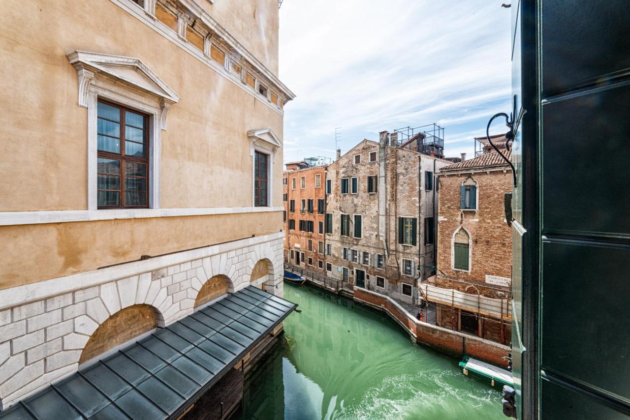 Casanova Fenice - Canal View Venedig Eksteriør billede